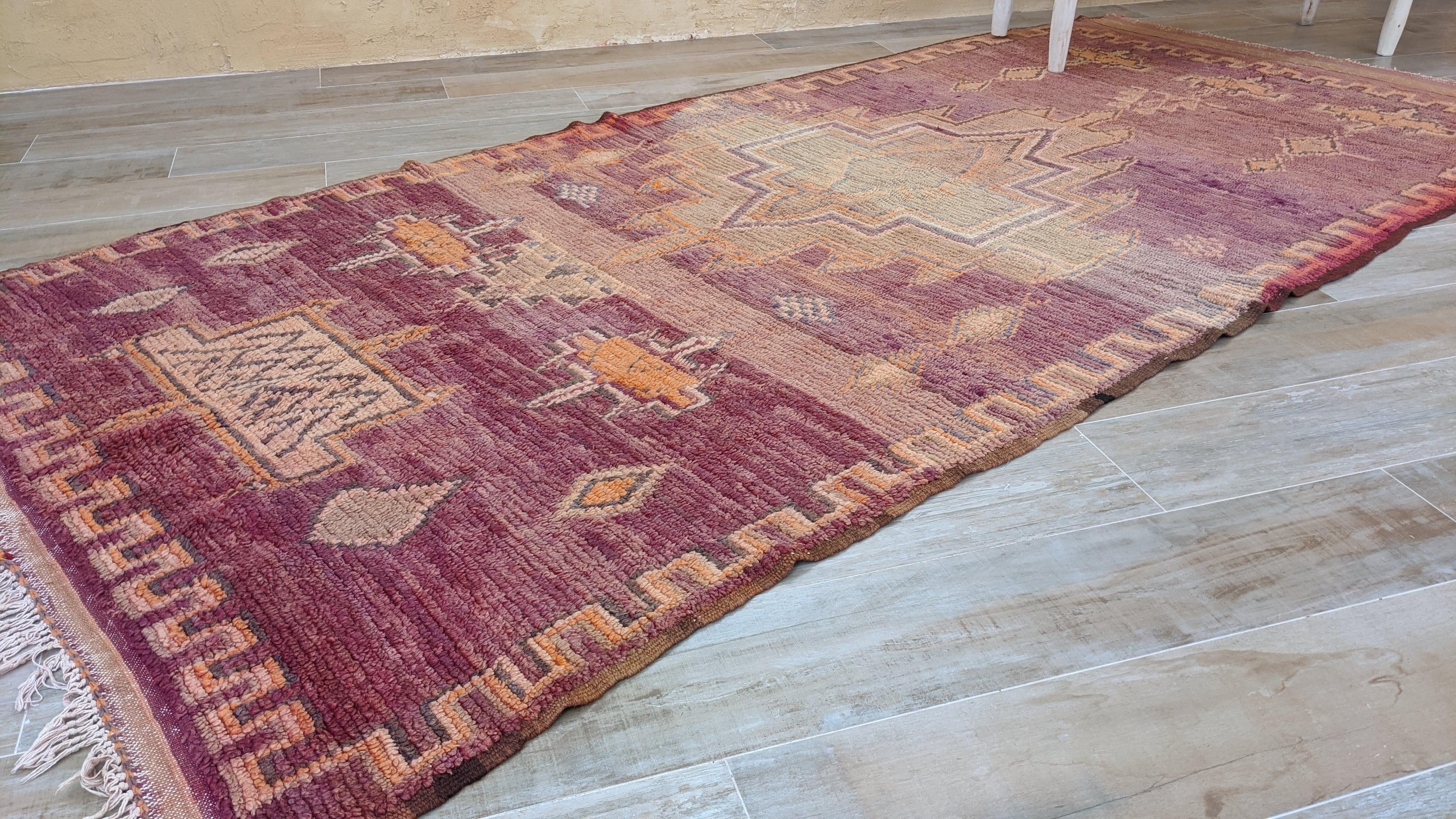 Vintage Boujaad rug, 315 x 150 cm || 10.33 x 4.92 feet - Image 5