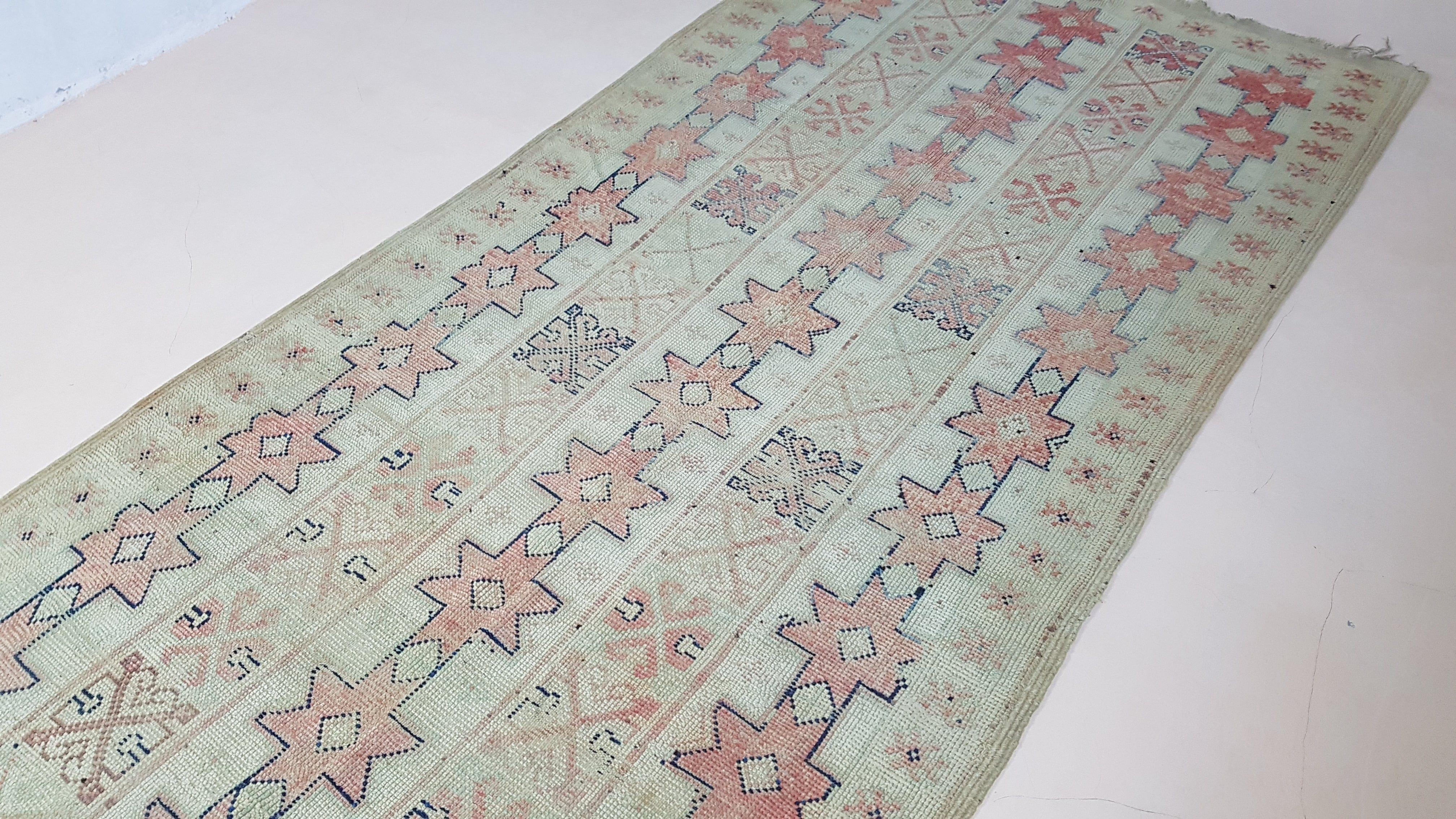Vintage Boujaad rug, 335 x 140 cm || 10.99 x 4.59 feet - Image 4